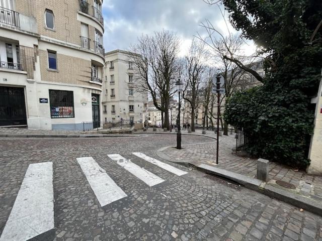 Paris Sacre Coeur Montmartre Et Tour Eiffel, 8 People, Διαμέρισμα Εξωτερικό φωτογραφία