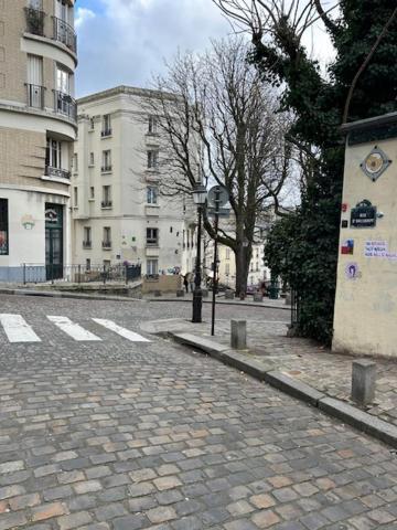 Paris Sacre Coeur Montmartre Et Tour Eiffel, 8 People, Διαμέρισμα Εξωτερικό φωτογραφία